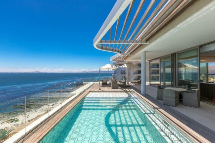 Pam Golding Properties - Mouille Point
