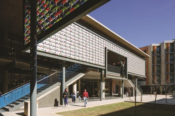 sol-plaatje-university-main-courtyard