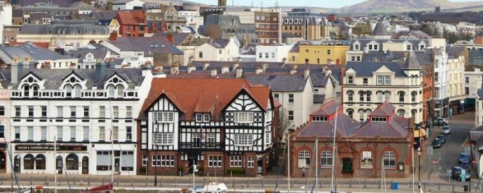 Doing-Business-and-Investing-in-the-Isle-of-Man-2