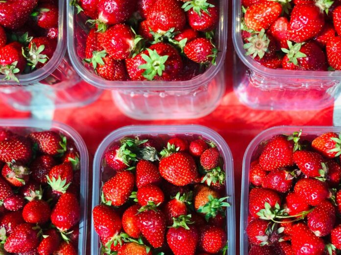 Food processing - Packaging - Strawberries